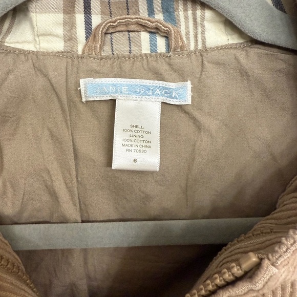 Janie and Jack Beige corduroy jacket with hoodie - Picture 3 of 10
